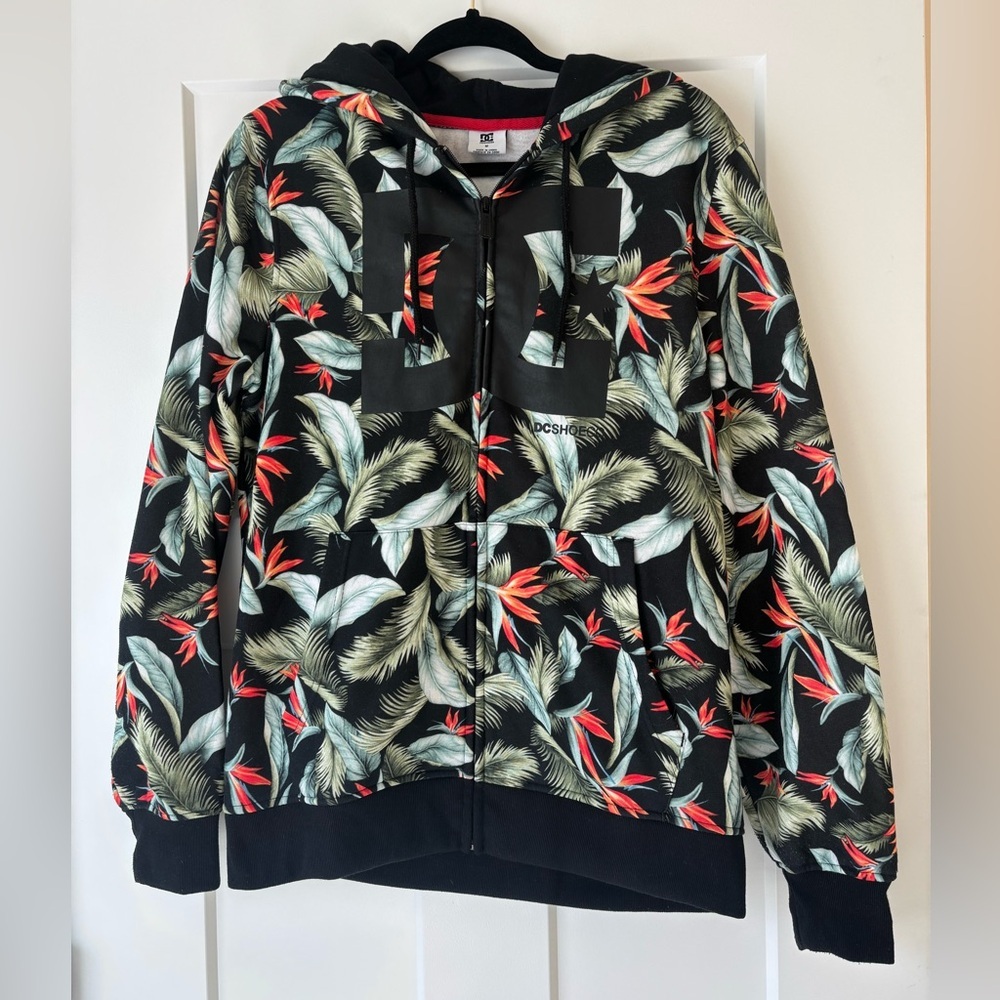 Vintage DC Shoes Hoodie MENS Size Medium Floral Hoodie Skateboard Logo Zip Up